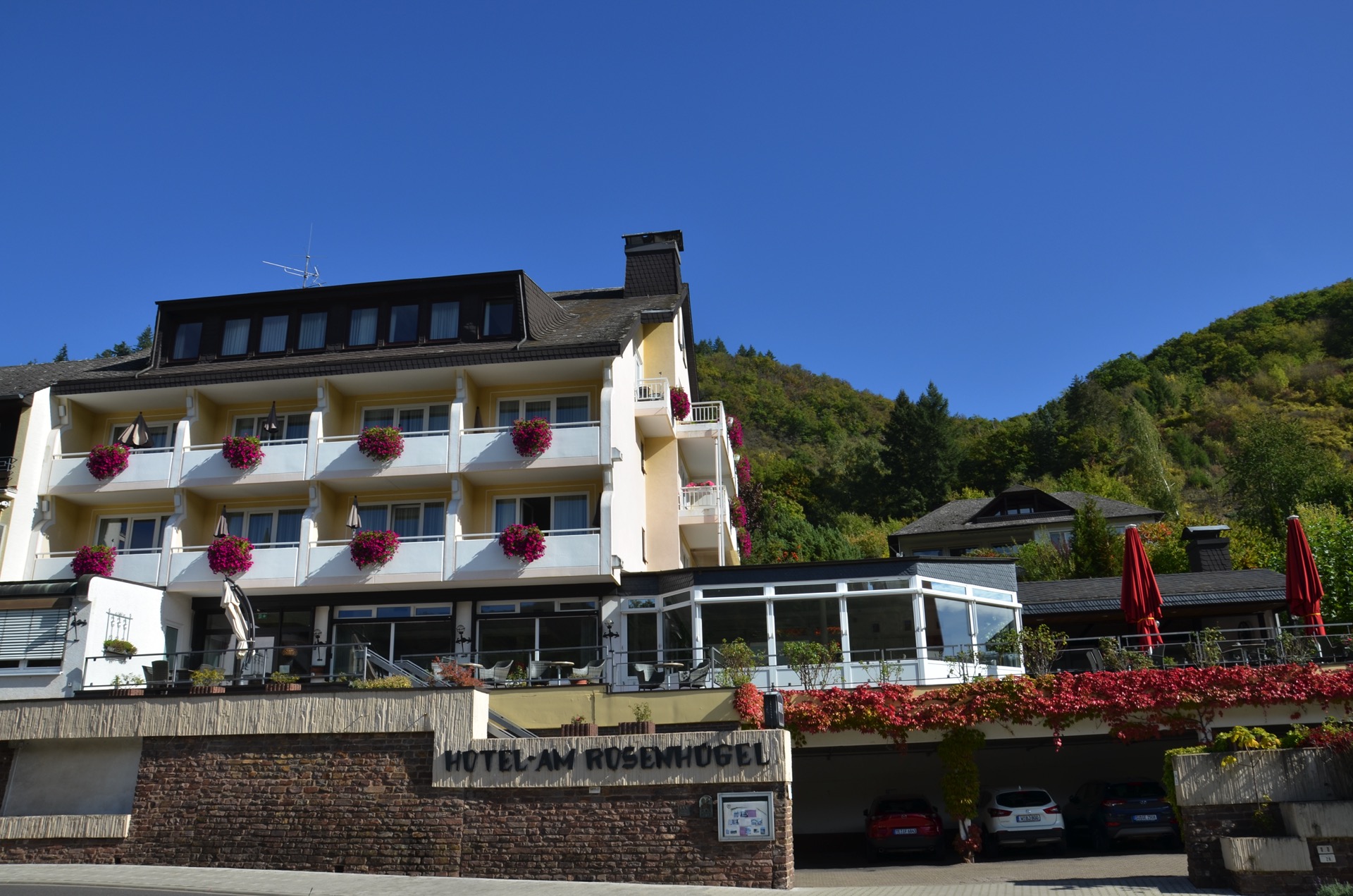 Flair Hotel Am Rosenhügel bei Cochem für einen Urlaub am Wasser